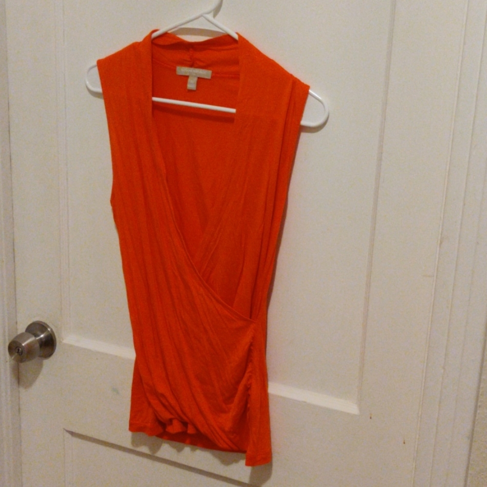 Cross orange tee
